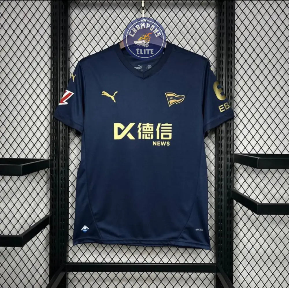 Deportivo Alavés 2024/25 Extérieur