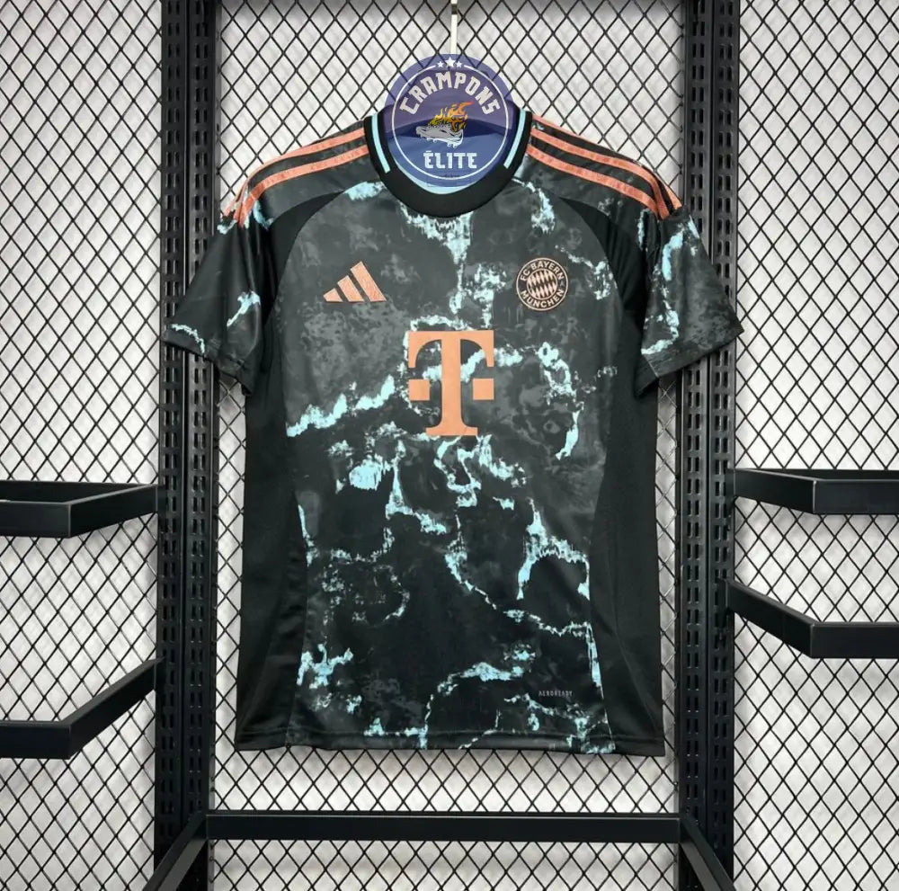 Image of FC Bayern 2024/25 Extérieur