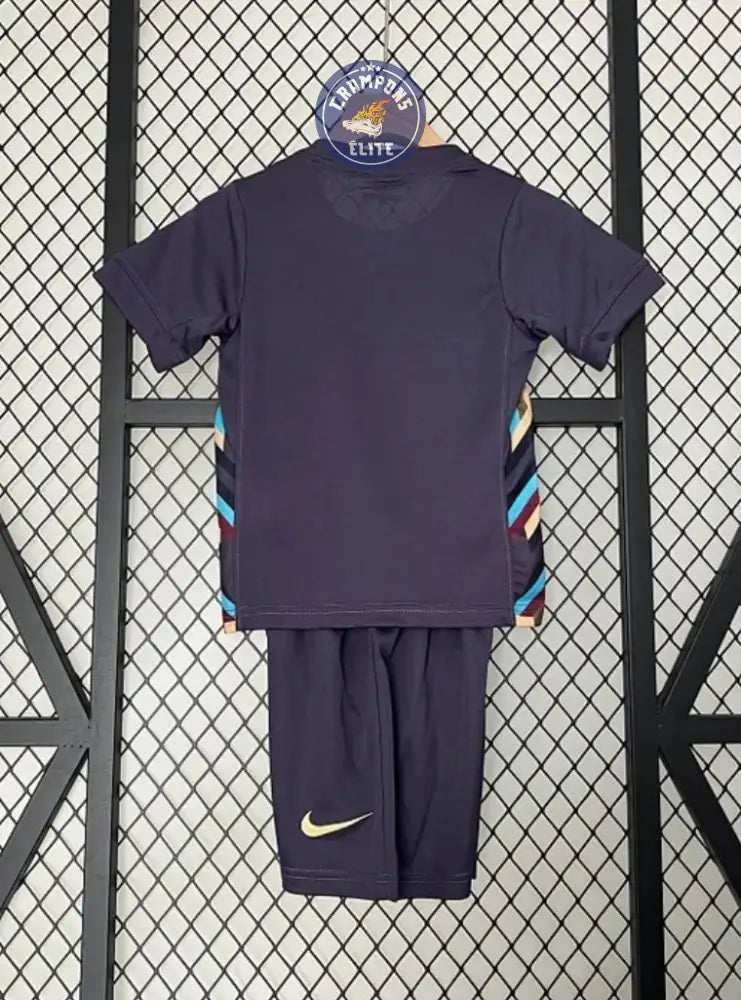 Image of Kits Enfants Angleterre 2024 Extérieur