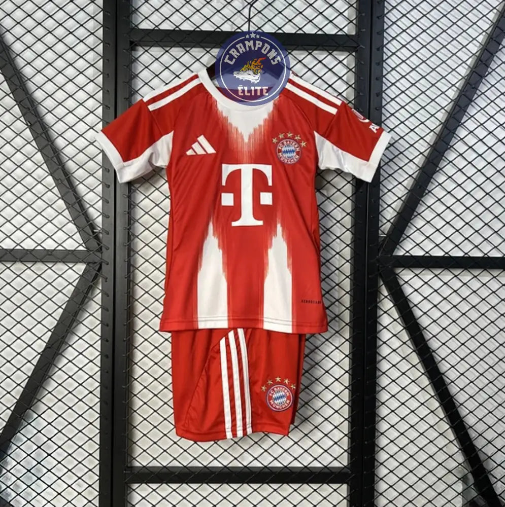 Image of Kits Enfants FC Bayern 2025/26 Domicile