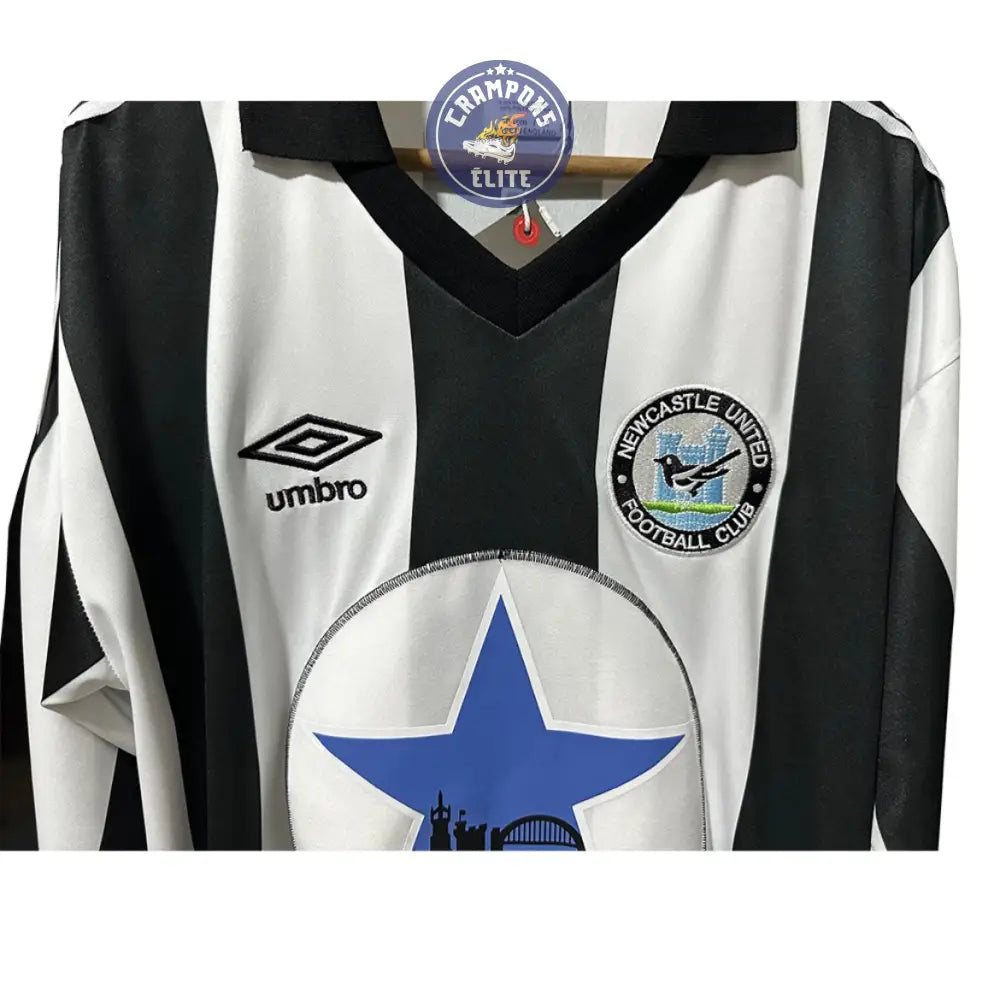 Newcastle 1980/81 Domicile à manches longues