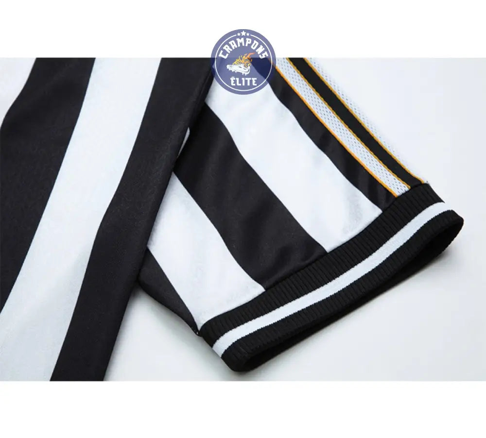 Newcastle 1997/98 Domicile