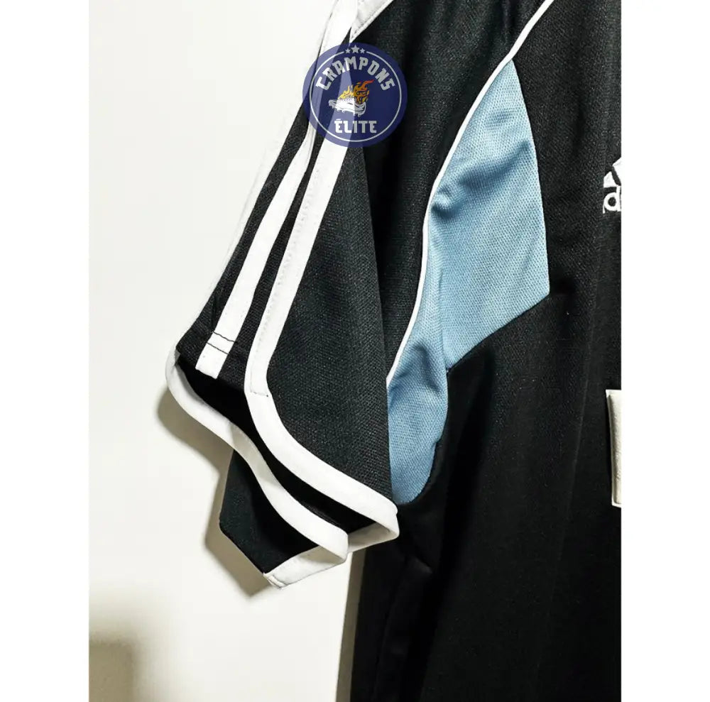 Newcastle 2000/01 Extérieur