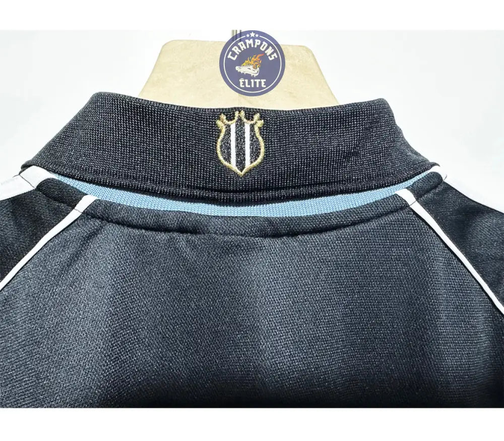 Newcastle 2000/01 Extérieur