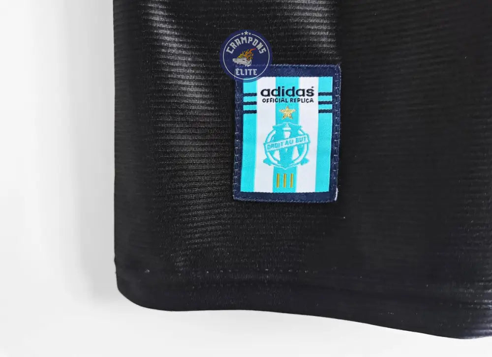 OM 1999/00 Extérieur