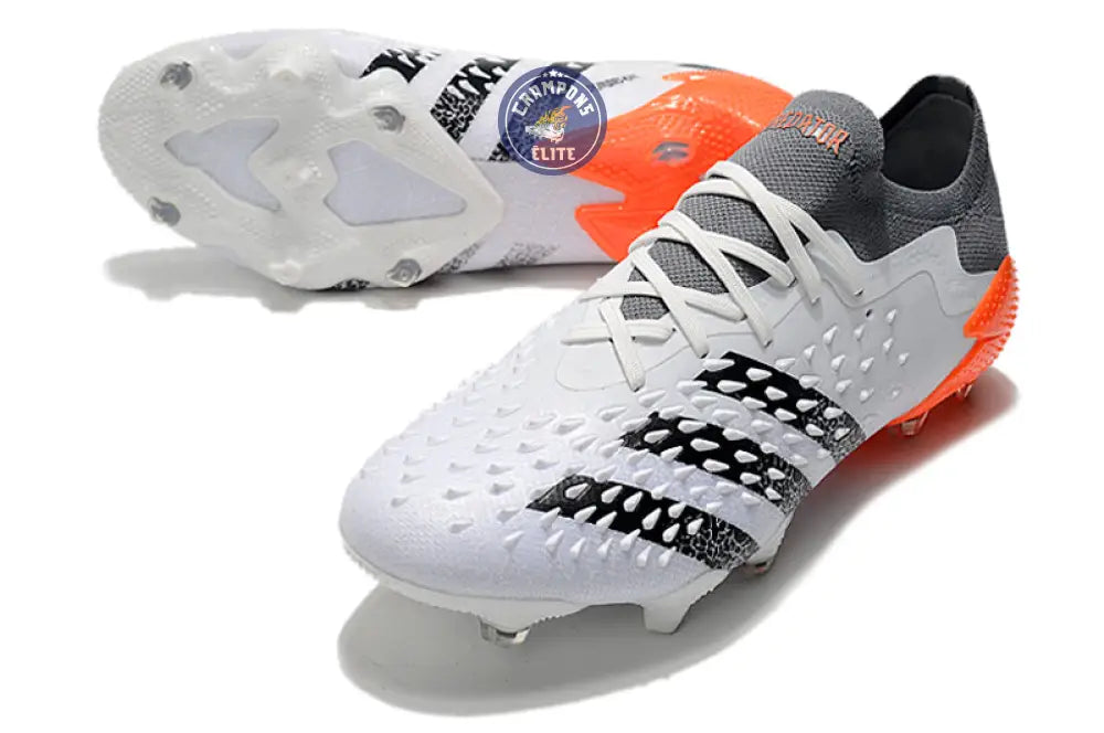 Predator Freak Basse Lacets FG - Blanc/Noir/Orange