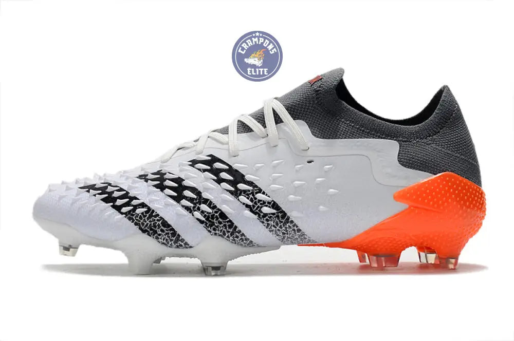 Predator Freak Basse Lacets FG - Blanc/Noir/Orange