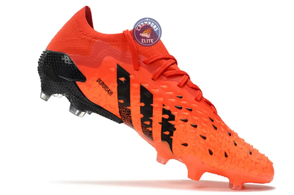 Predator Freak Basse Lacets FG - Rouge/Noir/Orange