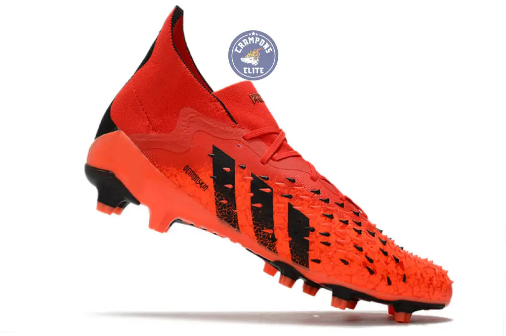 Predator Freak Lacets FG Meteorite - Rouge/Noir/Rouge