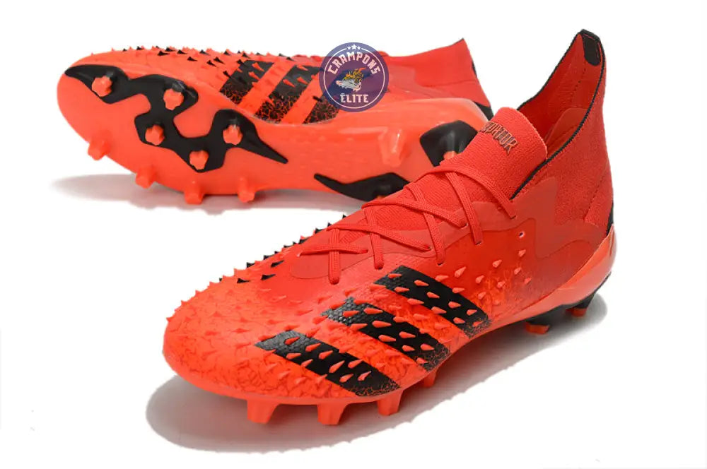 Predator Freak Lacets FG Meteorite - Rouge/Noir/Rouge