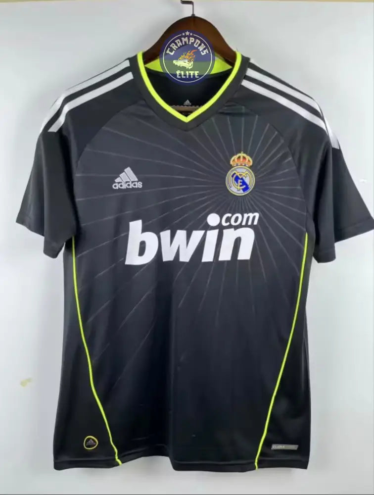 Real Madrid 2010/11 Extérieur